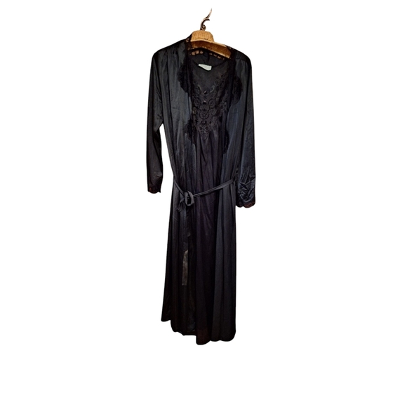 Vintage Olga & Vassarette Black Robe & Long Gown Ladies Medium USA Romantic Sexy - Picture 1 of 5